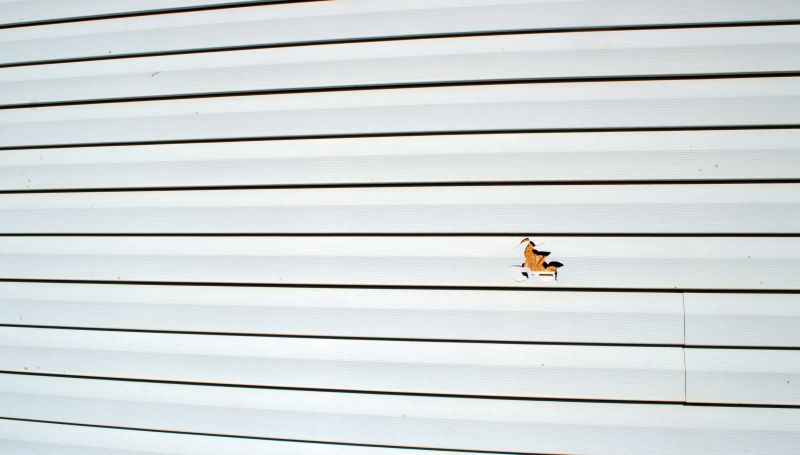 Fixing Cracks in Vinyl Siding